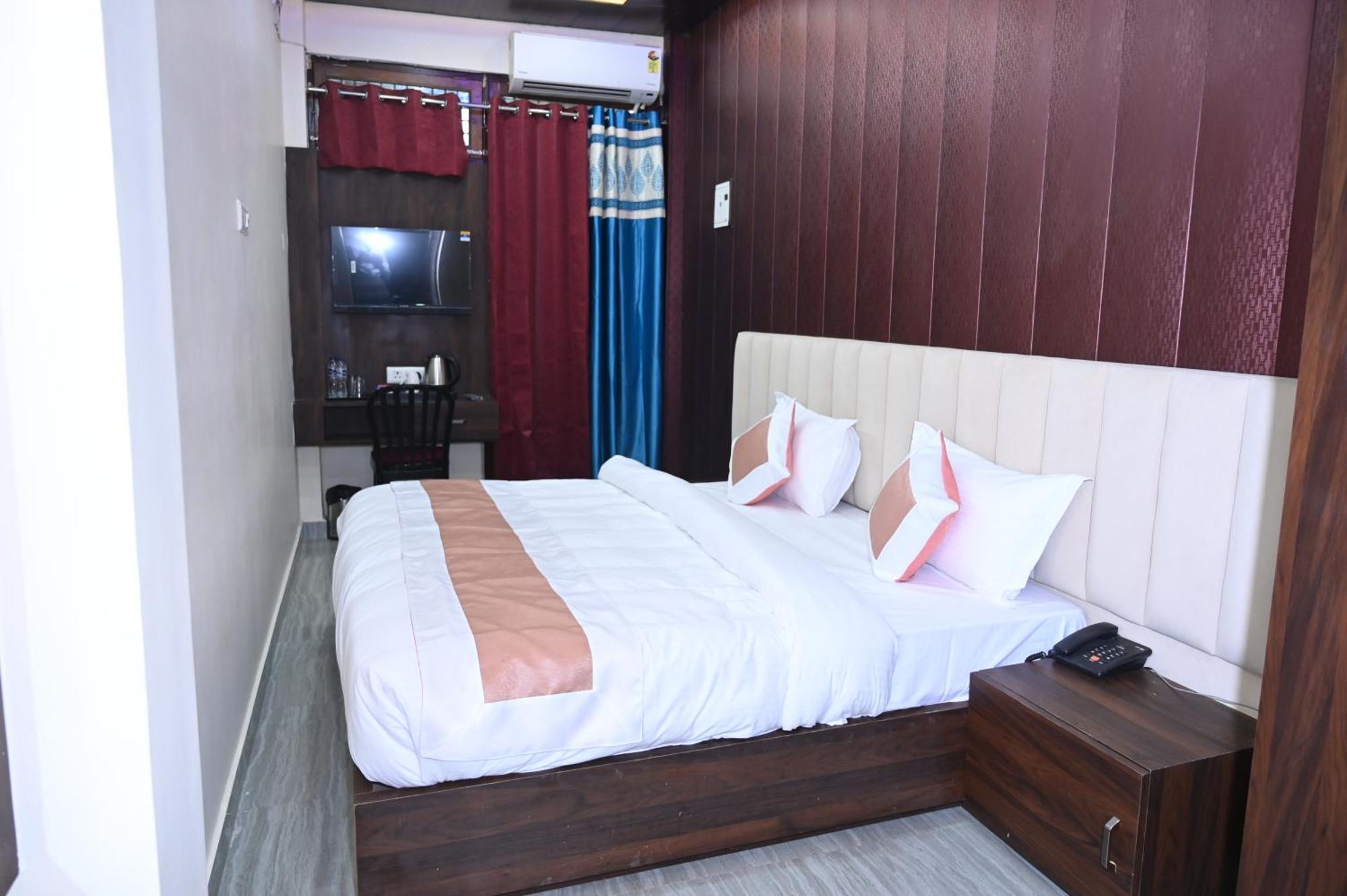 Sun High Stay Luxury Guest House Varanasi Ngoại thất bức ảnh